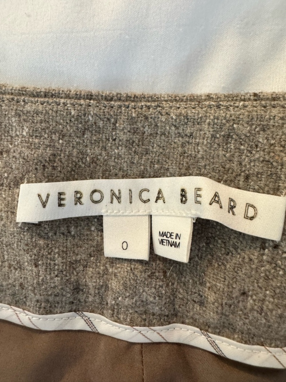 Veronica Beard Neutral Taupe Tweed Waistband Detail pants. - Picture 4 of 6